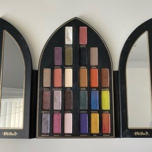 Kat Von D Saint and Sinner Eyeshadow Palette